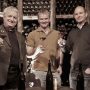 Im oberen Ötztal wird Wein in Gipfelnähe verkostet. Die Gipfelweinmacher: Joachim Heger, Paul Achs und Wolfgang Tratter sind die Väter des Pino 3000