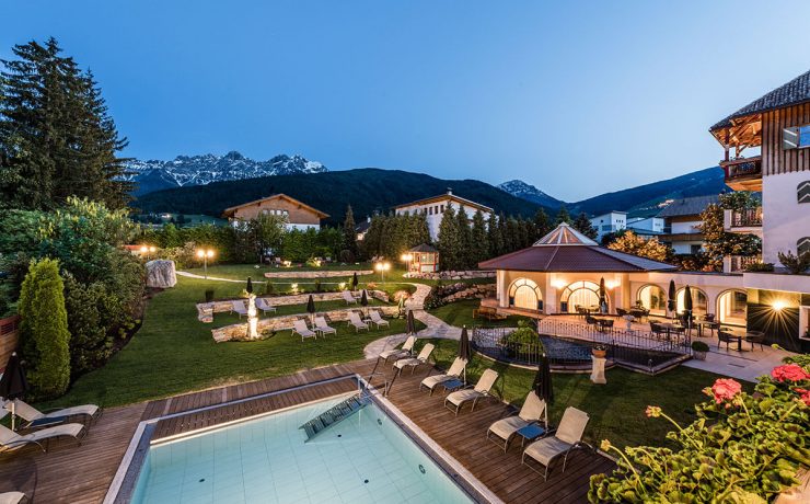 Fünf-Sterne Mirabell Dolomiten Wellness Residenz in Olang/Südtirol