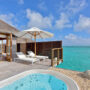 Deluxe-Water-Villa: Privatsphäre mit direktem Zugang zum Meer. Luxusreise