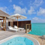 Deluxe-Water-Villa: Privatsphäre mit direktem Zugang zum Meer. Luxusreise