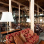 The Singular: Gemütliche Lobby. Luxusreise